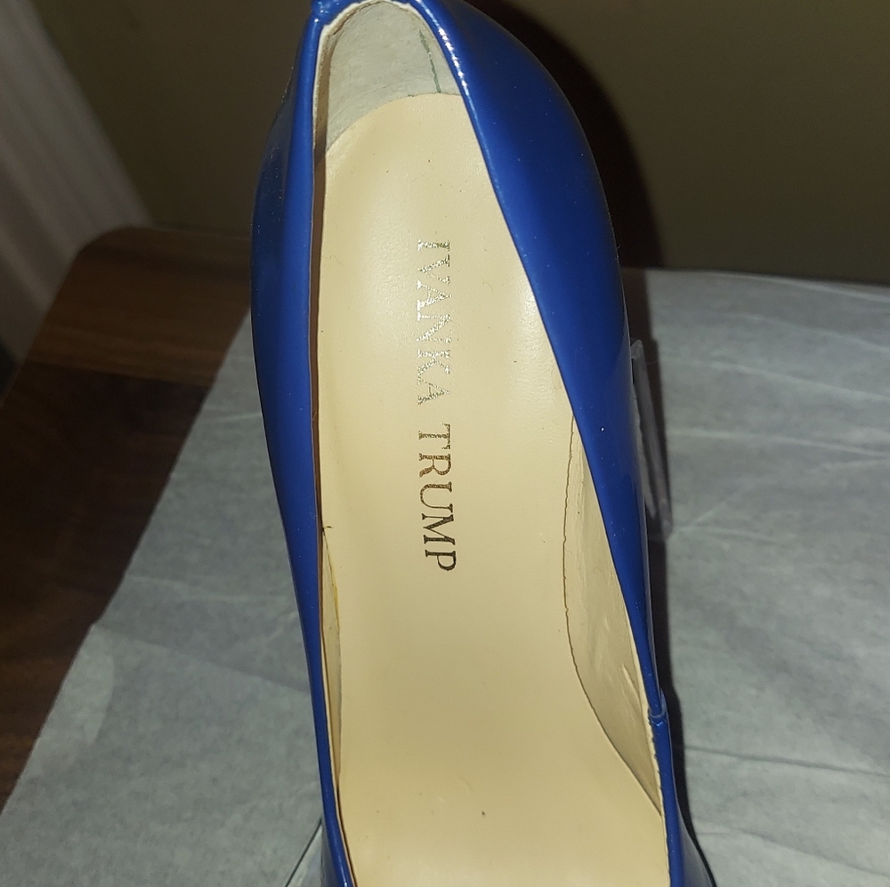 Blue Pumps - Picture 3 of 6